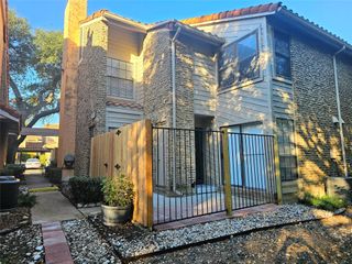 871 Dublin Drive D, Richardson, TX 75080