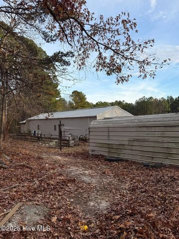 241 Torchwood Road, Carthage, NC 28327