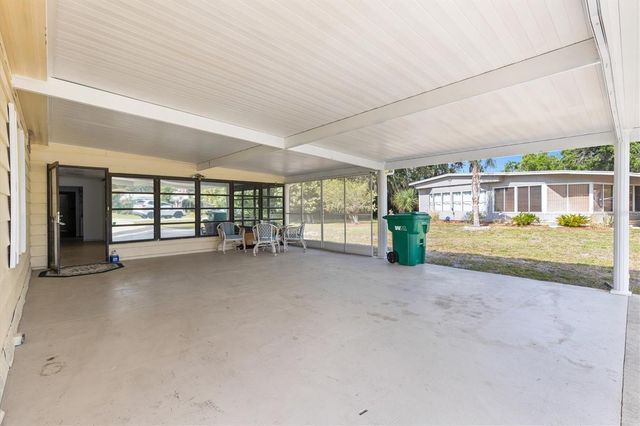 5556 COLUMBUS CIRCLE, Wildwood, FL 34785