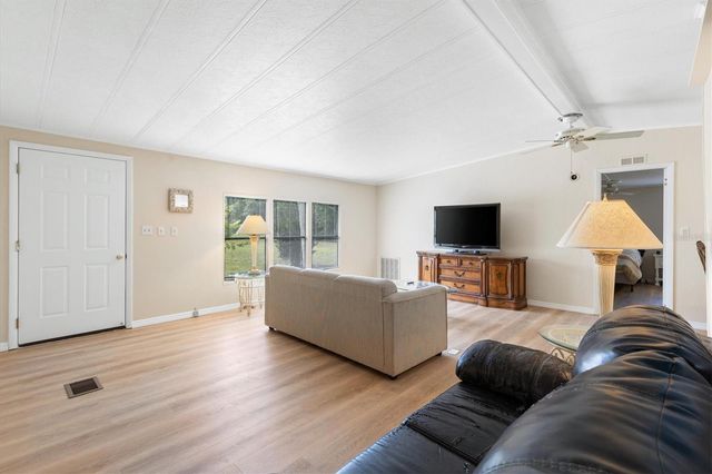 5556 COLUMBUS CIRCLE, Wildwood, FL 34785
