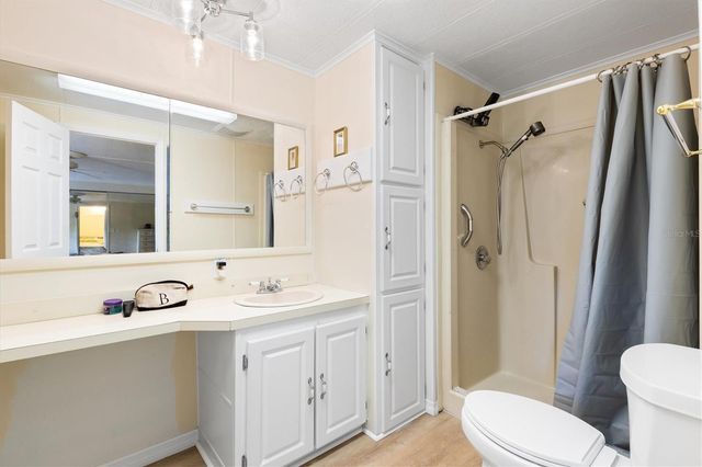 5556 COLUMBUS CIRCLE, Wildwood, FL 34785