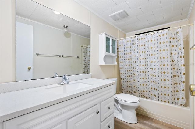 5556 COLUMBUS CIRCLE, Wildwood, FL 34785