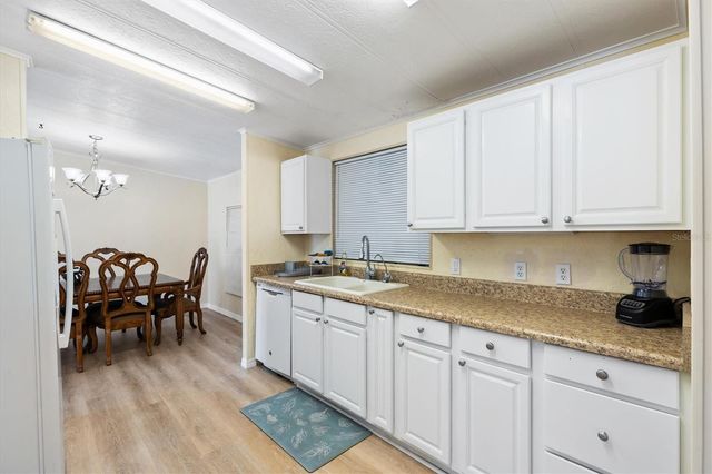 5556 COLUMBUS CIRCLE, Wildwood, FL 34785