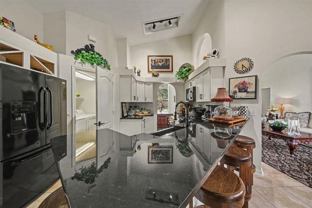 1986 CRYSTAL DOWNS COURT, Oviedo, FL 32765
