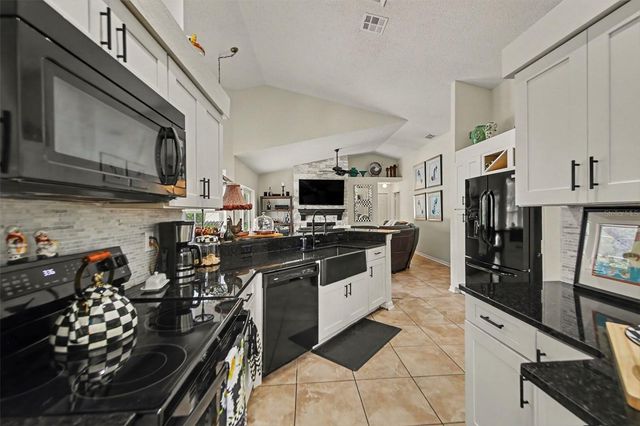 1986 CRYSTAL DOWNS COURT, Oviedo, FL 32765