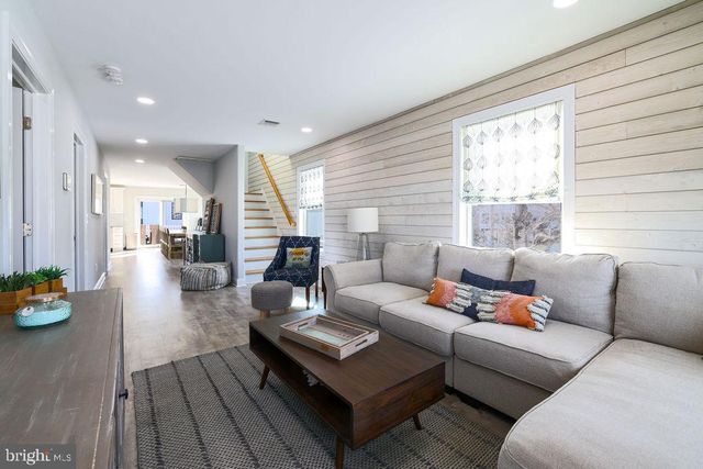 2005 LONG BEACH BLVD, Beach Haven, NJ 08008