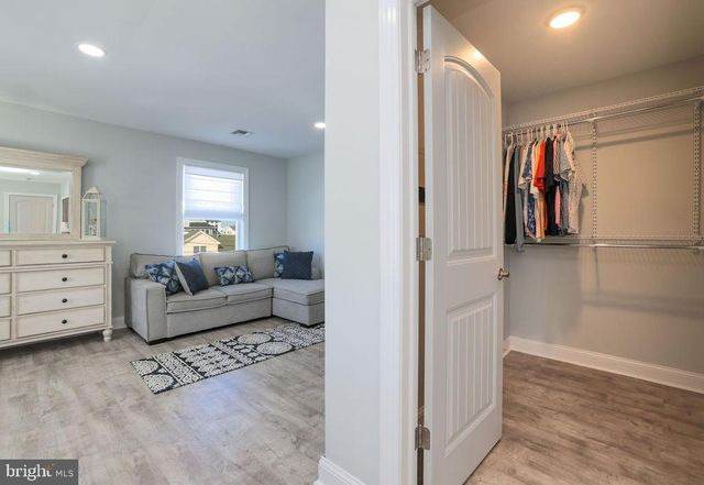 2005 LONG BEACH BLVD, Beach Haven, NJ 08008