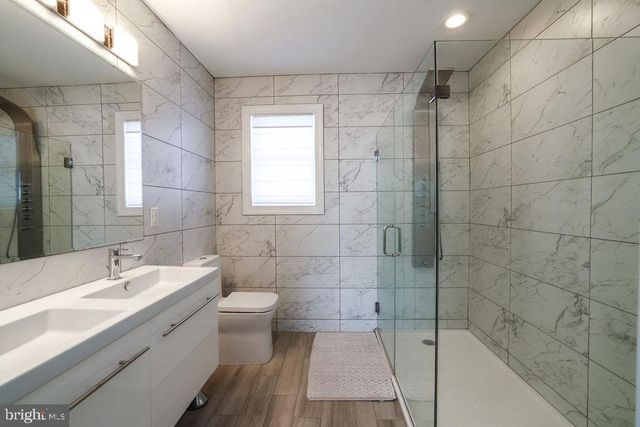 2005 LONG BEACH BLVD, Beach Haven, NJ 08008