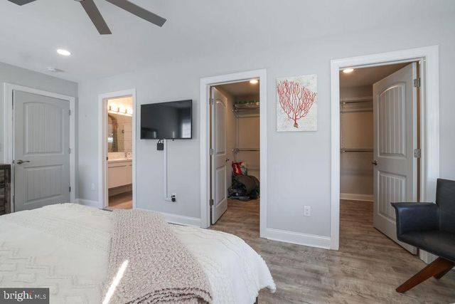 2005 LONG BEACH BLVD, Beach Haven, NJ 08008