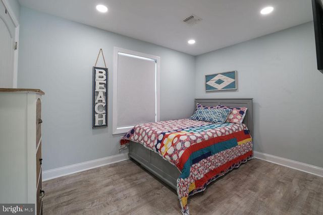 2005 LONG BEACH BLVD, Beach Haven, NJ 08008