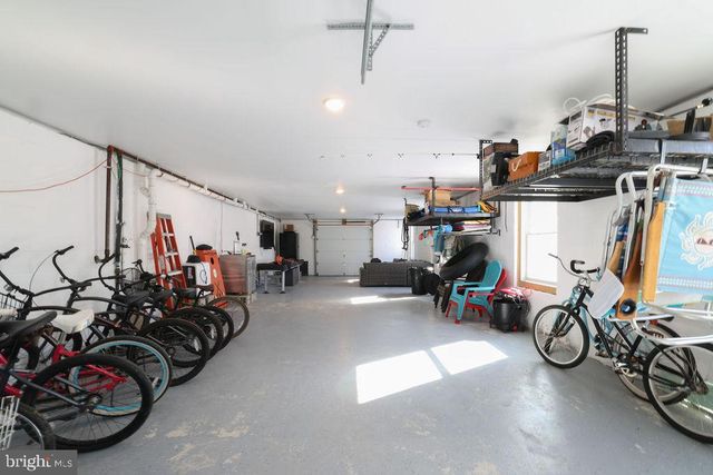 2005 LONG BEACH BLVD, Beach Haven, NJ 08008