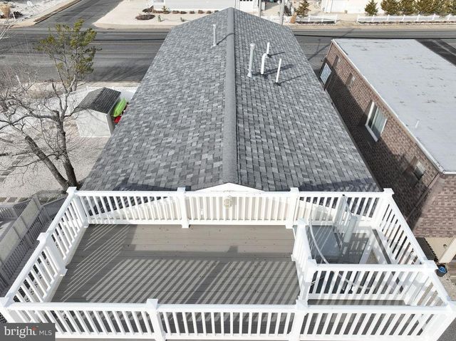 2005 LONG BEACH BLVD, Beach Haven, NJ 08008