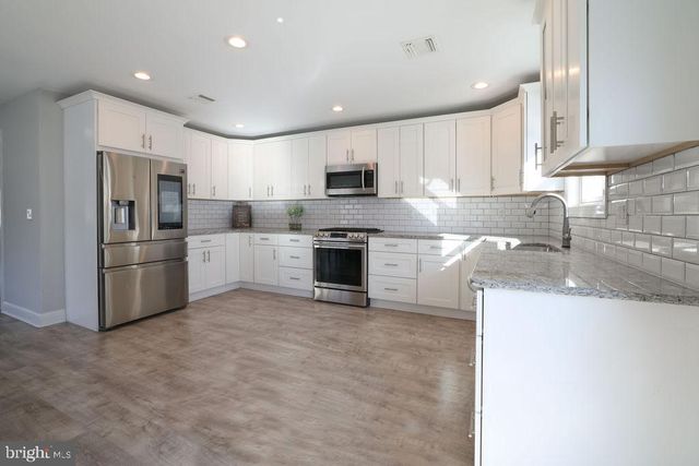 2005 LONG BEACH BLVD, Beach Haven, NJ 08008