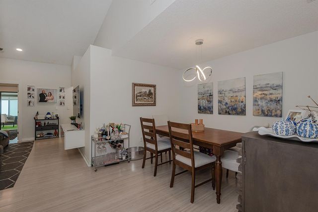 4 Verwood Way, Boynton Beach, FL 33426