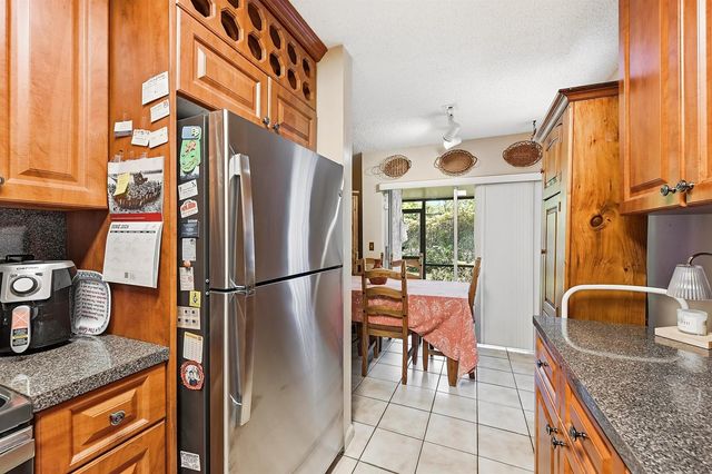 2118 Discovery Circle W, Deerfield Beach, FL 33442
