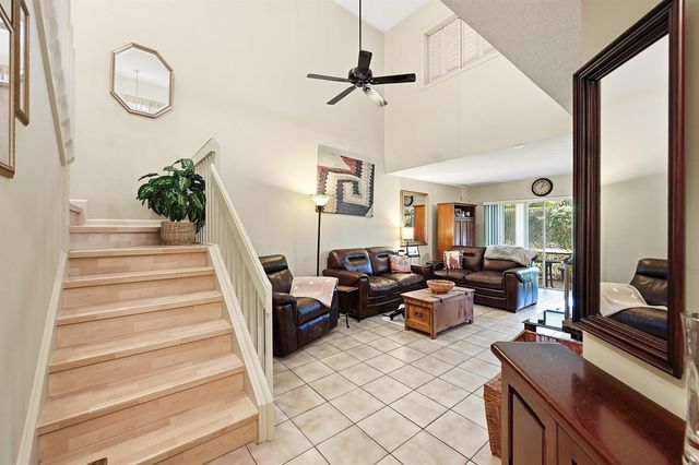 2118 Discovery Circle W, Deerfield Beach, FL 33442