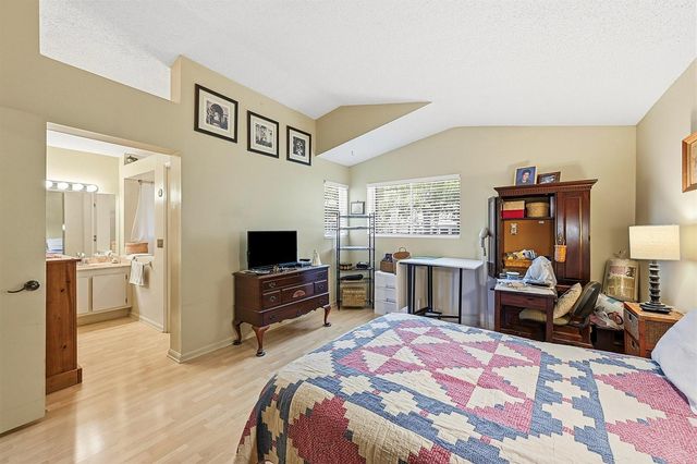 2118 Discovery Circle W, Deerfield Beach, FL 33442