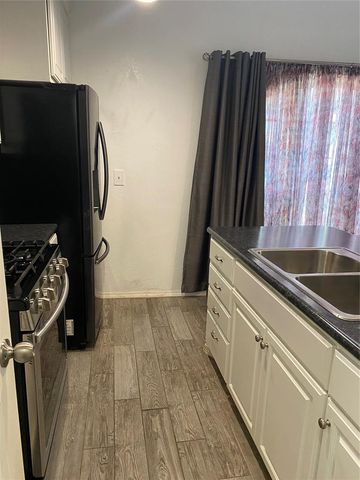 201 SE 34 Street, Moore, OK 73160
