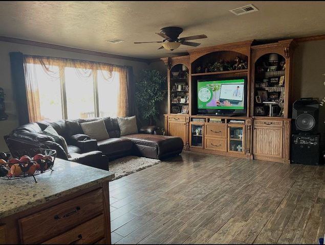 201 SE 34 Street, Moore, OK 73160