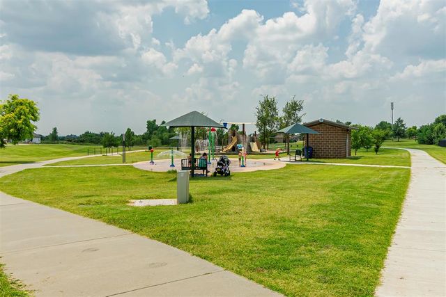 201 SE 34 Street, Moore, OK 73160