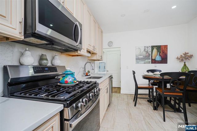 9005 Smith Avenue, North Bergen, NJ 07047