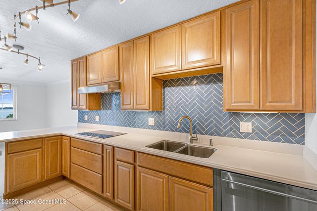 115 N Indian River Drive 327, Cocoa, FL 32922