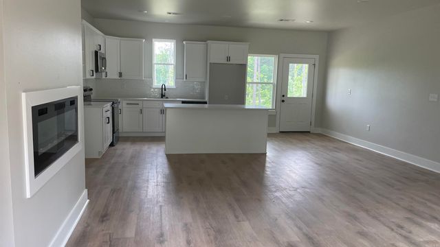 5143 Dale Road, Benton, AR 72015