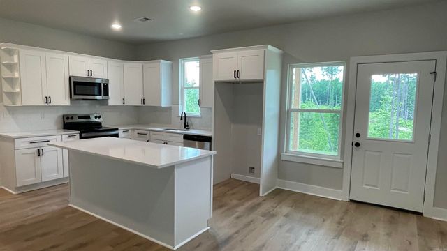 5143 Dale Road, Benton, AR 72015