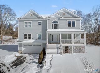 4 Sunnyview Terrace, Newtown, CT 06482