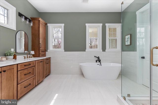 8189 SUMMERFIELD HILLS DR, Warrenton, VA 20186