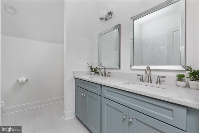 8189 SUMMERFIELD HILLS DR, Warrenton, VA 20186