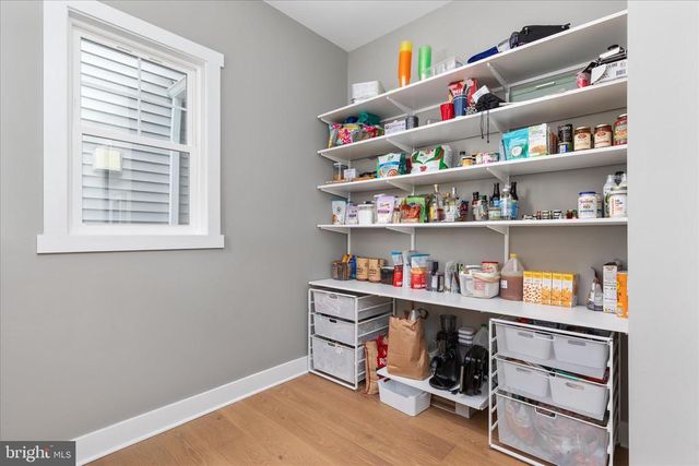 8189 SUMMERFIELD HILLS DR, Warrenton, VA 20186
