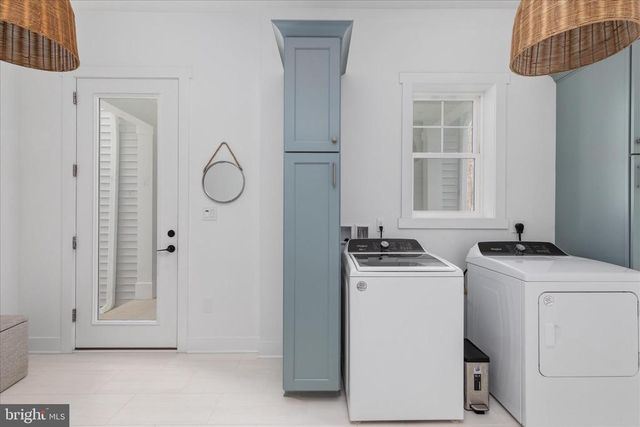 8189 SUMMERFIELD HILLS DR, Warrenton, VA 20186
