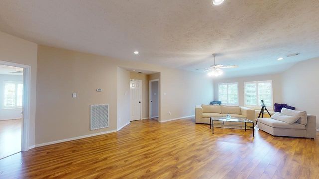 1911 Sparrows Ridge, Katy, TX 77450