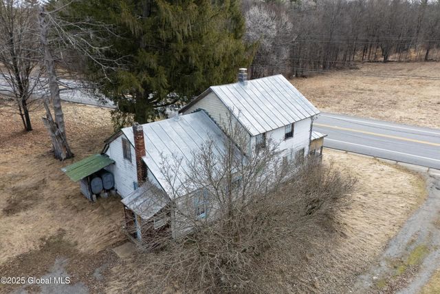 315 N Greenfield Road, Greenfield, NY 12859