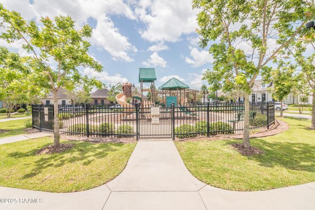 707 Iberia Street, Youngsville, LA 70592