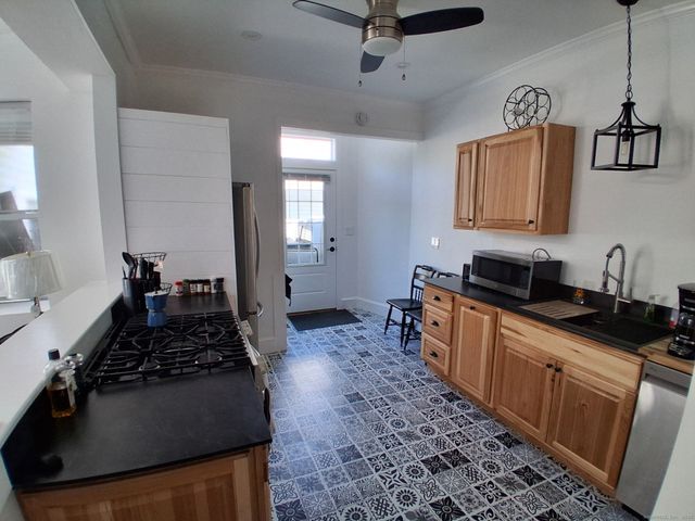 117 Water Street, Stonington, CT 06359