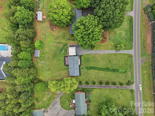 241 Presbyterian Road, Mooresville, NC 28115