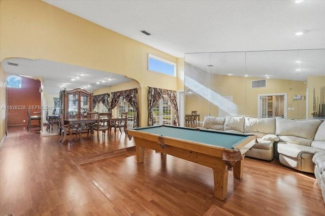 8213 Cassia Ter, Tamarac, FL 33321