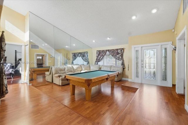 8213 Cassia Ter, Tamarac, FL 33321