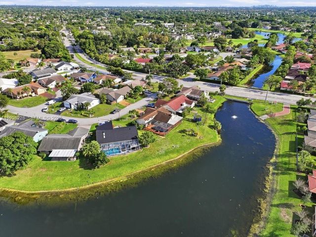 8213 Cassia Ter, Tamarac, FL 33321