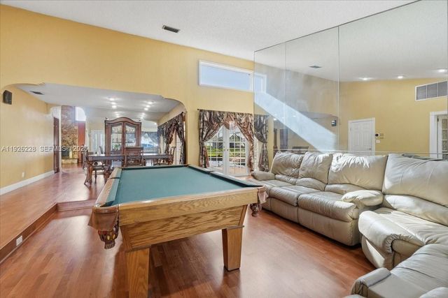 8213 Cassia Ter, Tamarac, FL 33321