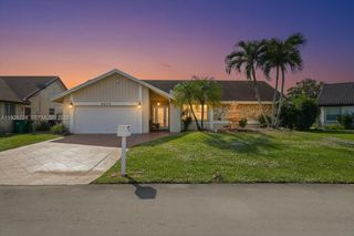 8213 Cassia Ter, Tamarac, FL 33321