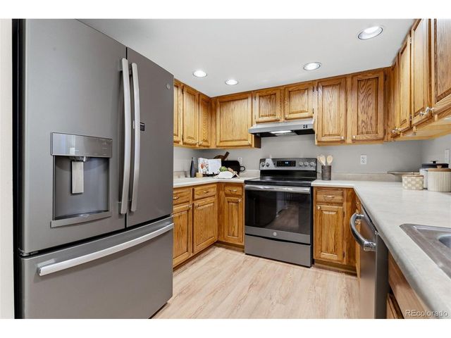 12304 W Cross Dr 7-301, Littleton, CO 80127