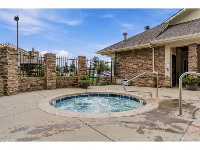 12304 W Cross Dr 7-301, Littleton, CO 80127