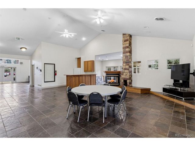 12304 W Cross Dr 7-301, Littleton, CO 80127