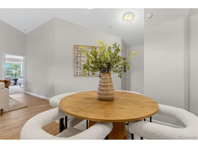 12304 W Cross Dr 7-301, Littleton, CO 80127