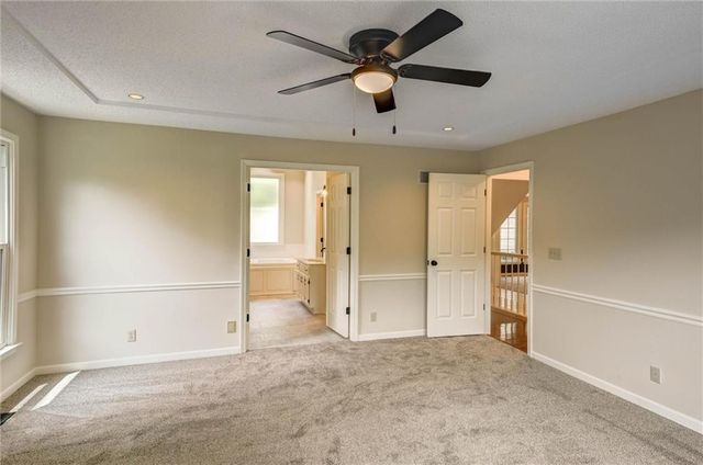 400 NW Tennyson Place, Lee's Summit, MO 64081