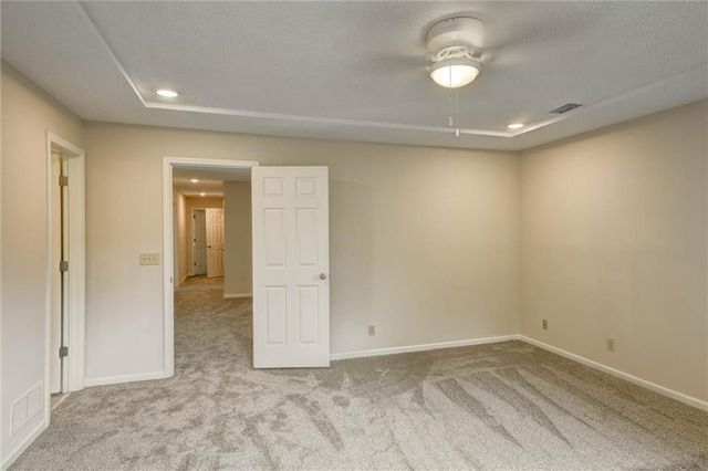 400 NW Tennyson Place, Lee's Summit, MO 64081