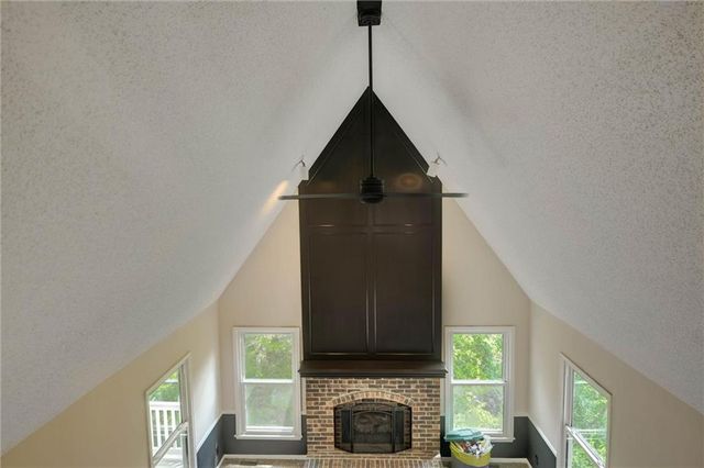 400 NW Tennyson Place, Lee's Summit, MO 64081